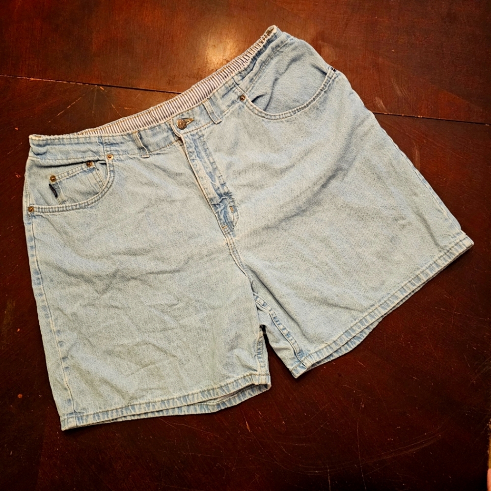 Chic Brand Women's Denim Shorts, Soft, Comfortable, size 20, plus size, 3XL XXXL